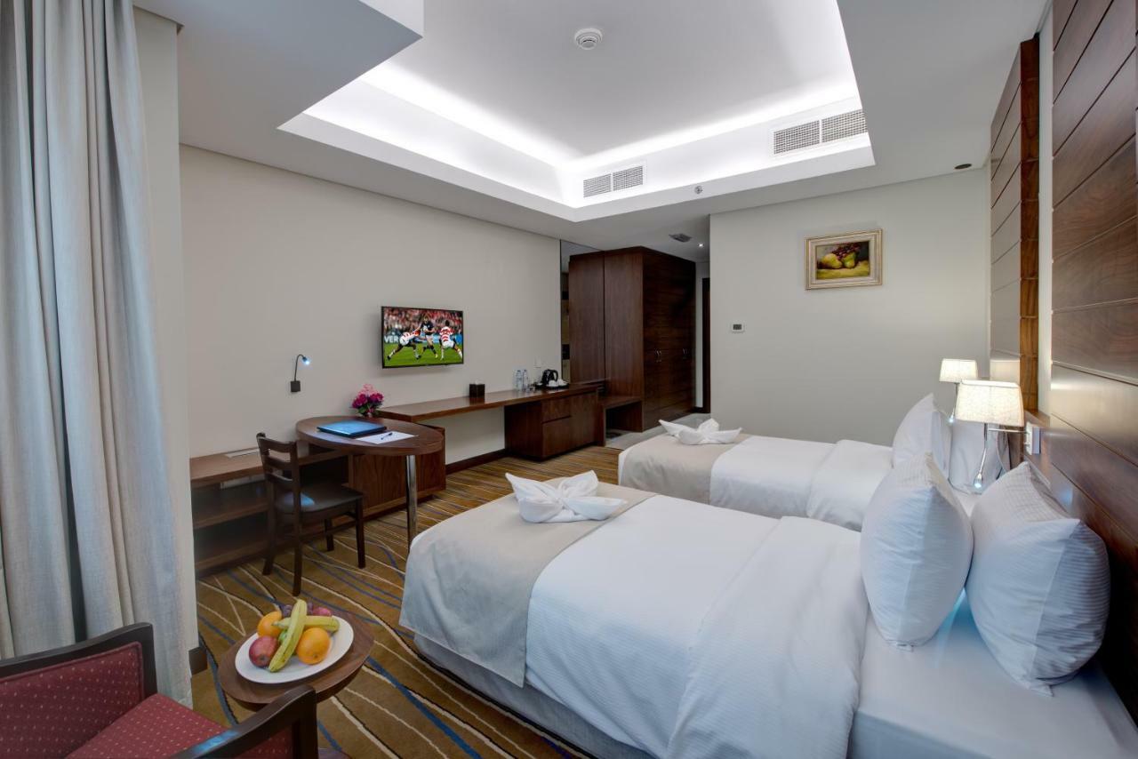 Center Hotel الشارقة المظهر الخارجي الصورة