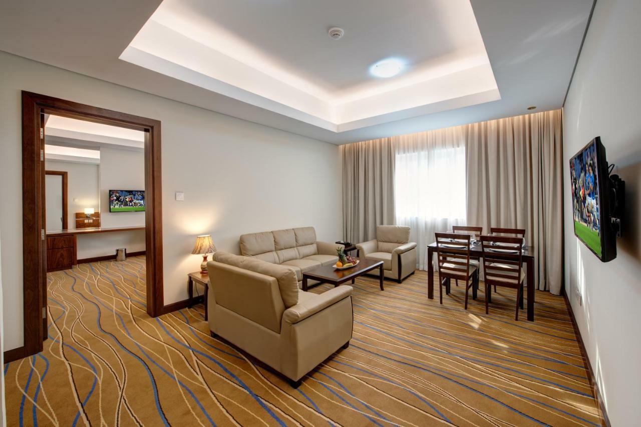 Center Hotel الشارقة المظهر الخارجي الصورة