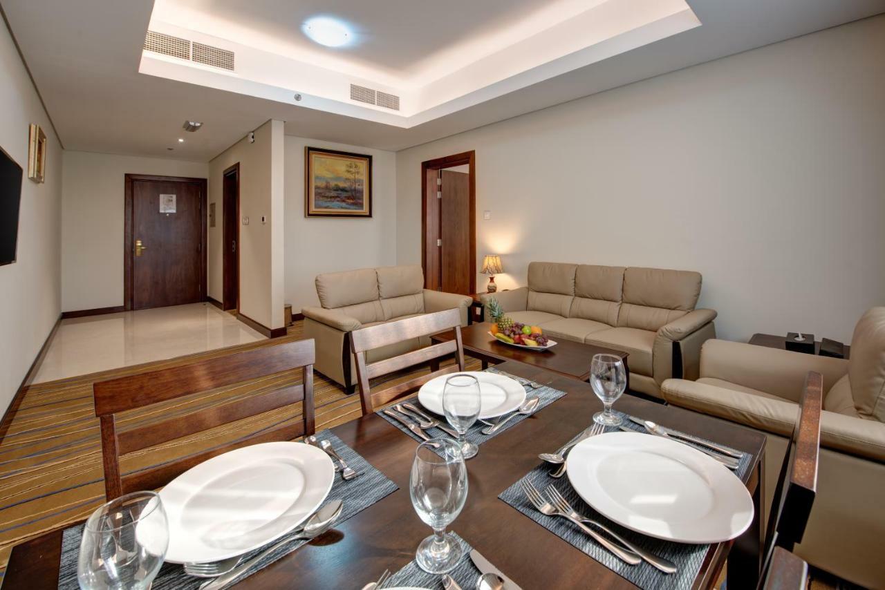 Center Hotel الشارقة المظهر الخارجي الصورة