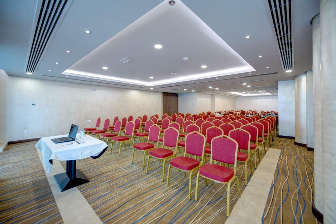 Center Hotel الشارقة المظهر الخارجي الصورة