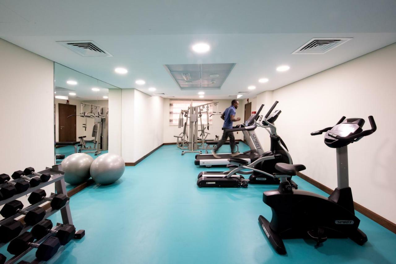 Center Hotel الشارقة المظهر الخارجي الصورة