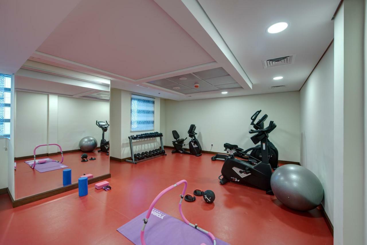 Center Hotel الشارقة المظهر الخارجي الصورة